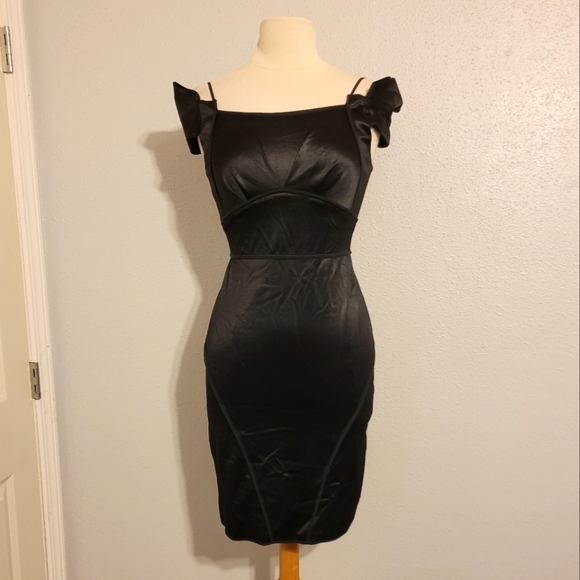 Zac Posen Dresses & Skirts - Zac posen fitted dress